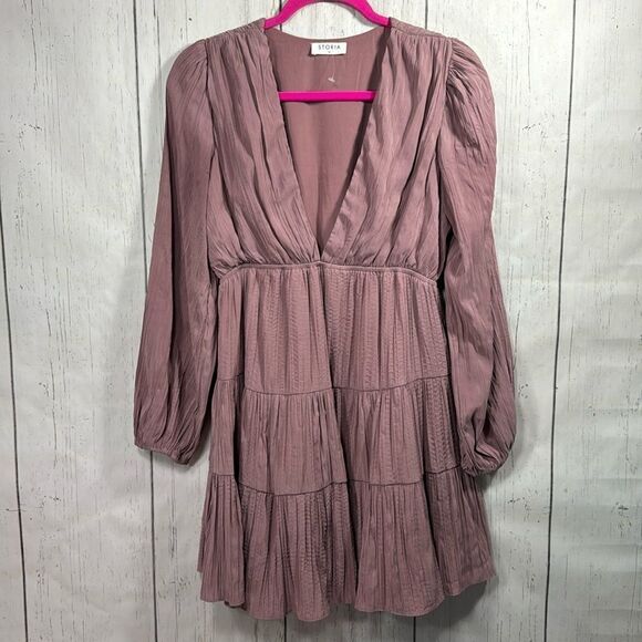 Storia Mauve Boho Tiered Mini Dress Long Sleeve Deep V Cottagecore Romantic - Picture 1 of 14